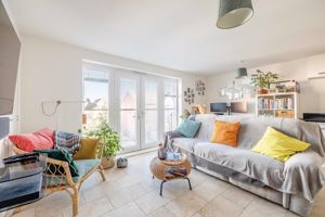 Living area- click for photo gallery